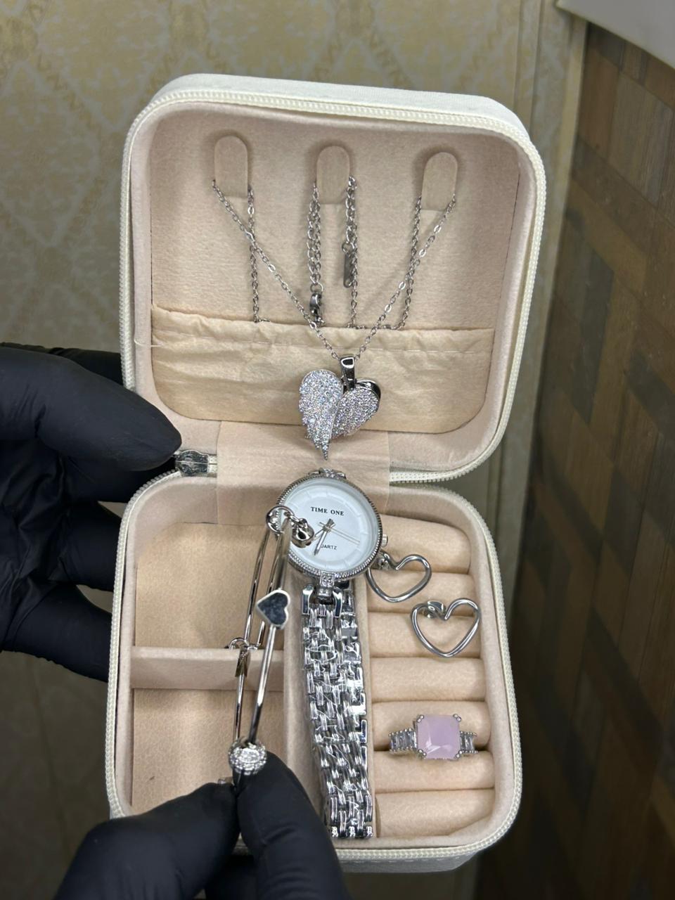 Elegant Heart & Stone 5-Piece Women? Jewelry Gift Set ~ Imported