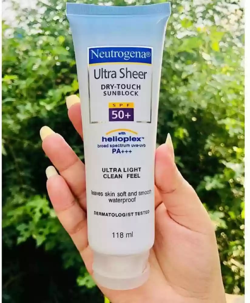 Neutrogena Ultra Sheer Sunblock - High Protection Lightweight Face Body Skincare Formula Non Greasy Clean Feel Daily Sunscreen Lotion - 118ML