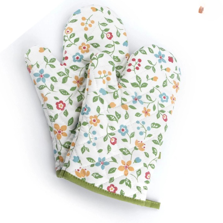 Premium Heat Resistant Oven Mitts 2Pcs Extra Long Kitchen Gloves For Baking Cooking BBQ And Grilling Durable Cotton (Random Colour And Design )