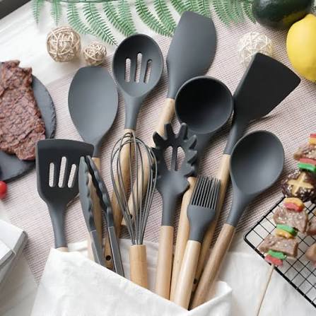 Exclusive 12 Pcs Kitchen Utensils Set