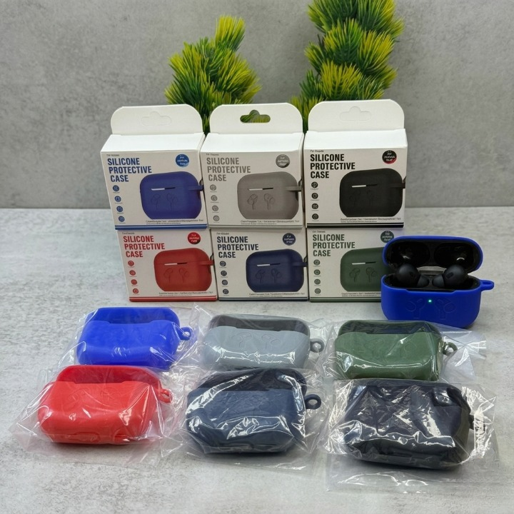 Silicone Case for AirPods Pro / Pro 2 - High Quality Protective Cover - Random Color