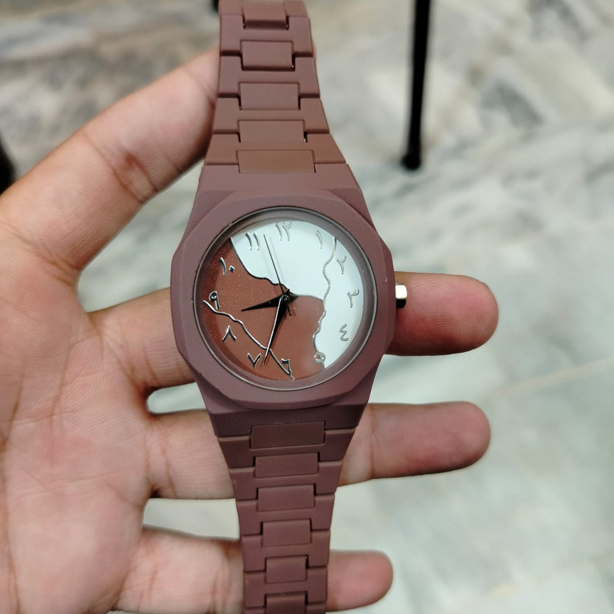 Brown And White Aura Watch Elegant Stylish – photo 4