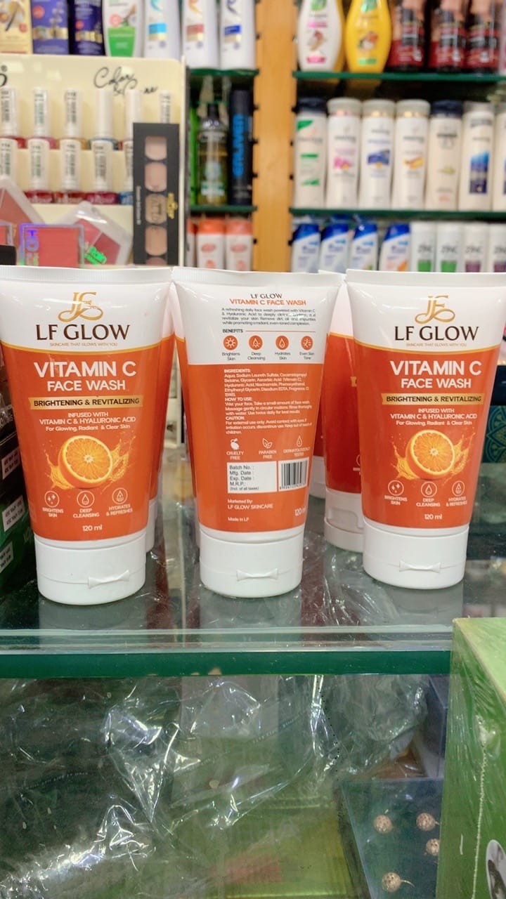 LF GLOW Vitamin C Face Wash - Brightening & Revitalizing (120 ml)