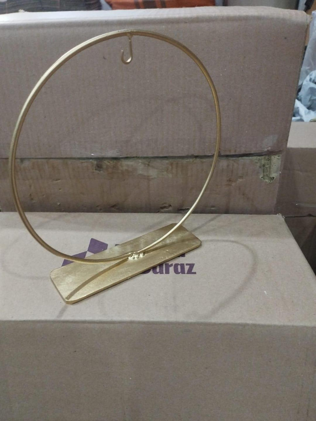 Golden Metal Plate Display Stand 8-9 Inch