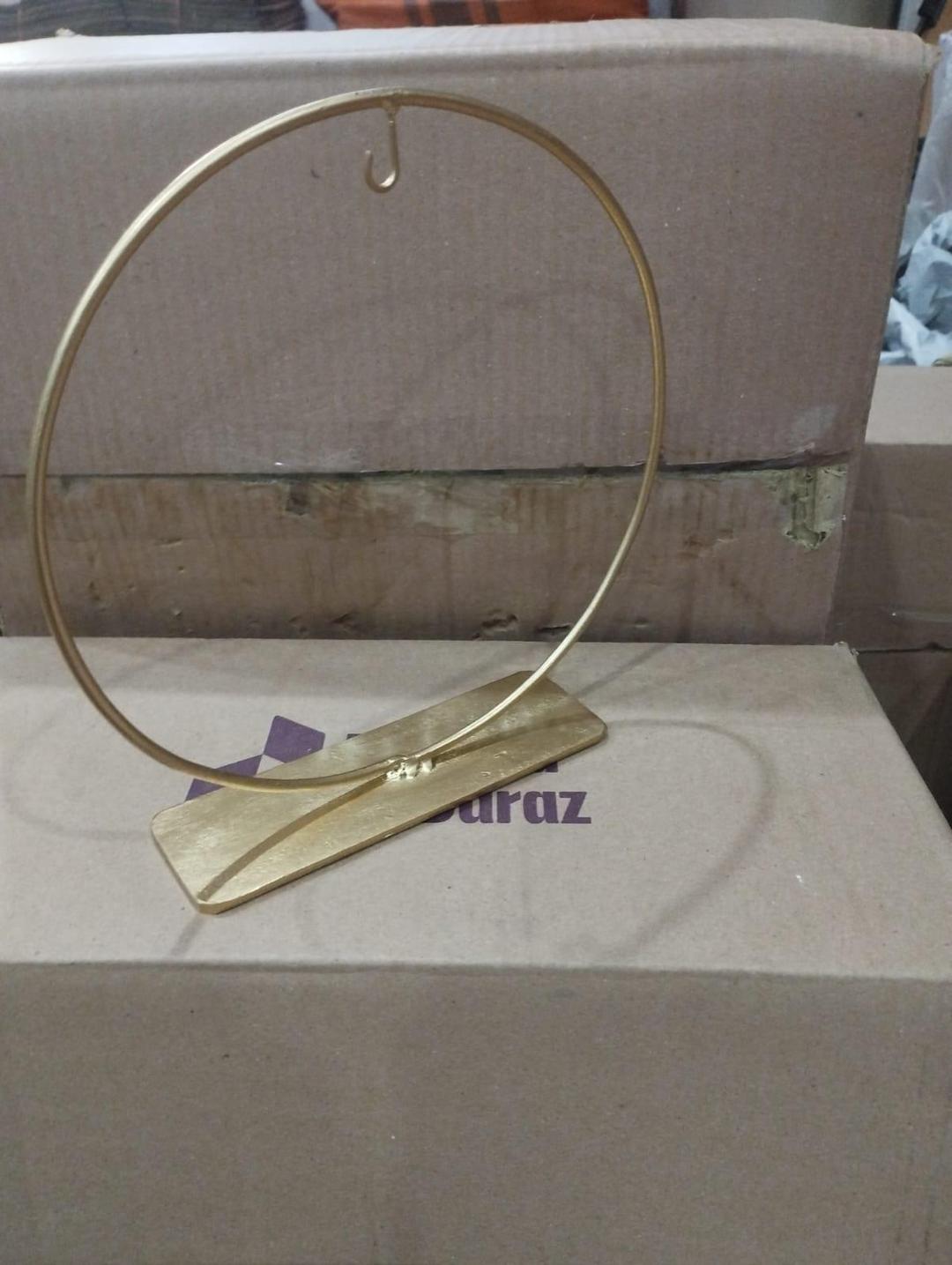 Golden Metal Plate Display Stand 8-9 Inch