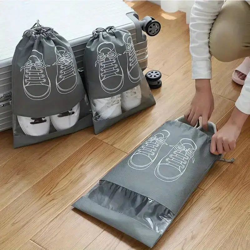 Pack of 01 -?Shoe Bag for Travel &amp; Home Storage �Dustproof Printed Shoe Organizer Pouch in Random Gray �Lightweight, Breathable, and Reusable Shoe Cover for Luggage, Closet, or Gym Use - Grey Color
