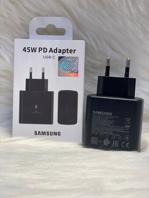 Samsung 45W Super Fast Charging PD Adapter Supports ultra-fast charging