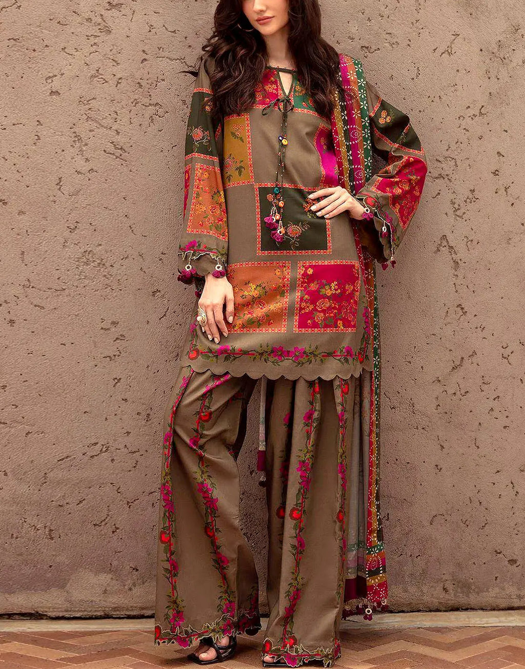 Trendy All-Over Digital Print Swiss Lawn 3 Piece Unstitched Dress with Soft Chiffon Dupatta �Lawn Collection 2026
