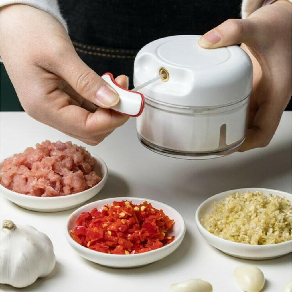 Mini Speedy Chopper | Manual Hand Pull | Garlic Slicer | For Vegetables, Fruits & Meat | High-Quality Kitchen Tool
