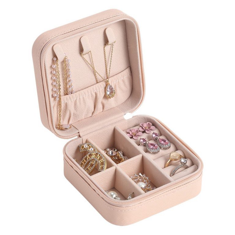 Compact Travel Leather Jewelry Organizer Box �Portable Pocket-Sized Case with Zipper Closure for Rings, Earrings, Necklaces &amp; Accessories �Ideal for Women - Random Color