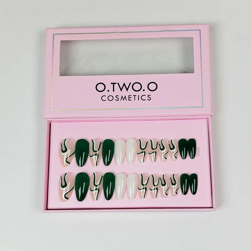 24Pcs O.TWO.O green Matte Nails with accessories – photo 2