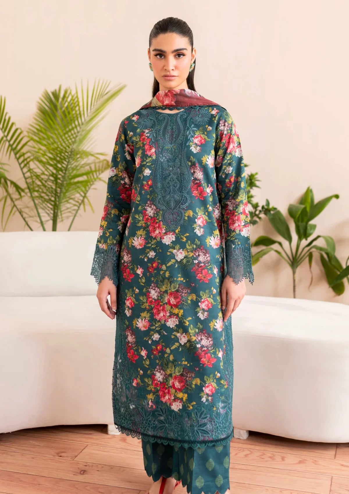 Elegant Floral Embroidered Lawn 3 Piece Unstitched Suit with Chiffon Dupatta