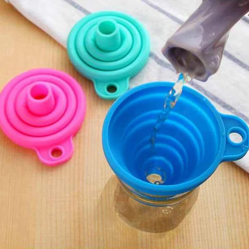 Silicone Oil Funnel, Kitchen Liquid Oil Dispensing Tool (random color)