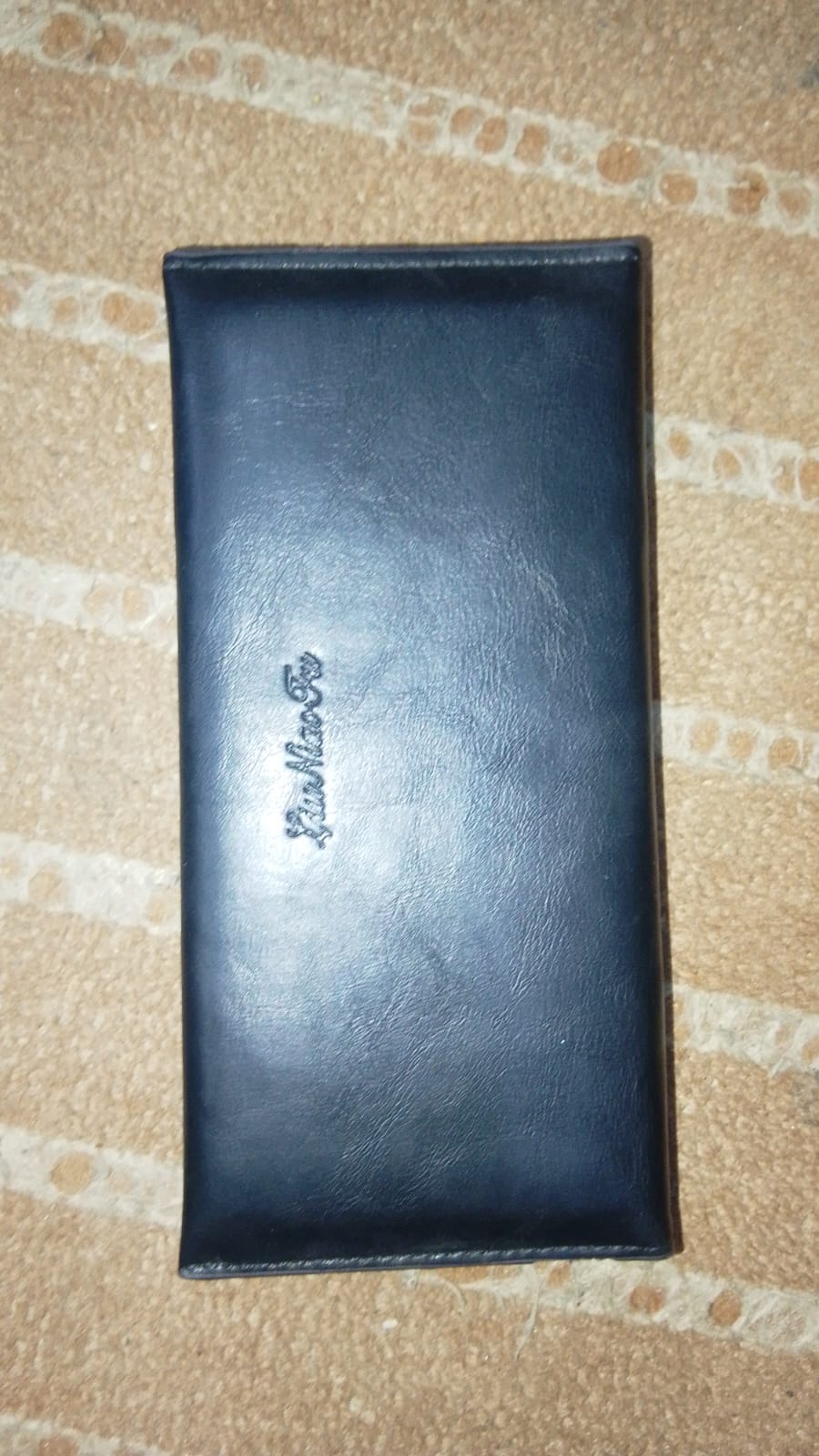 Premium Genuine Black Leather Long Wallet �Elegant Bi-Fold Business Clutch & Travel Organizer for Men
