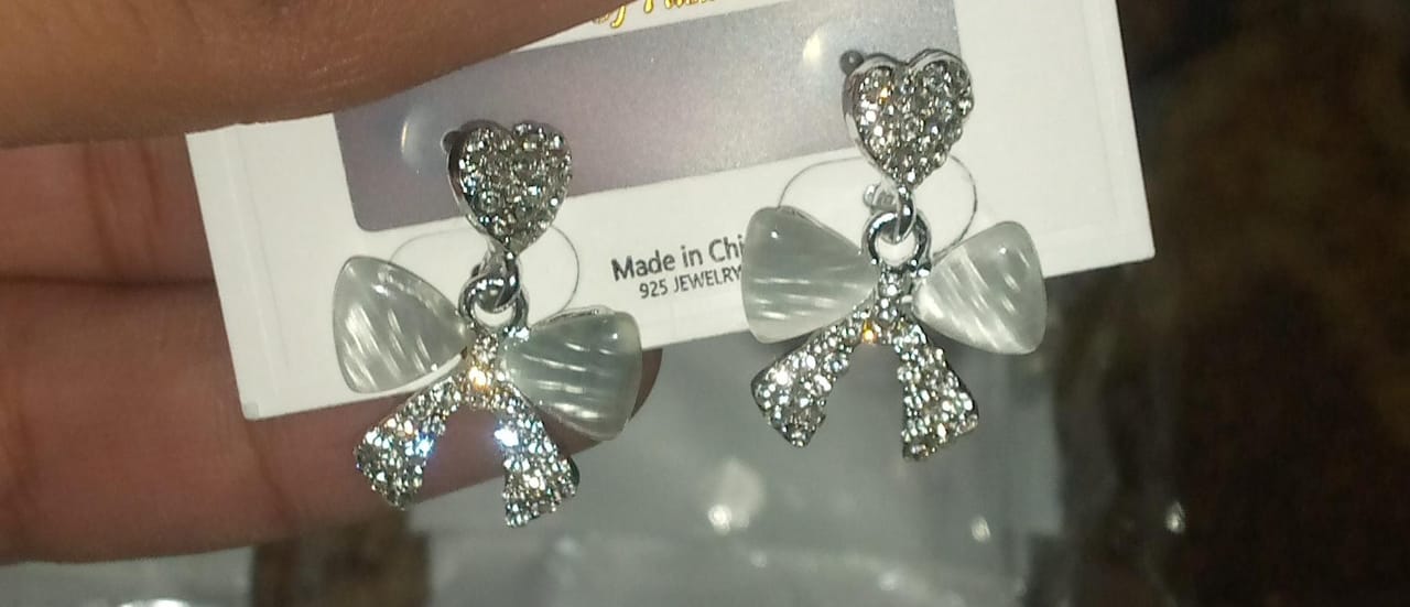 Heart Bow Zircon Korean Stud Earrings for Women �Elegant Golden Alloy Earrings Without Box