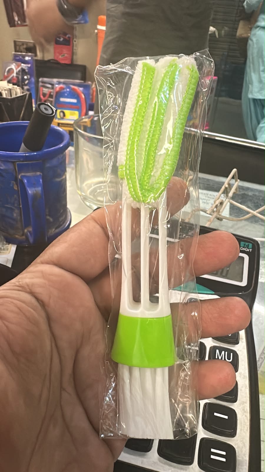 2-in-1 Car Air Conditioning Vent Cleaning Brush - Multi-Functional Microfiber Detailing Tool