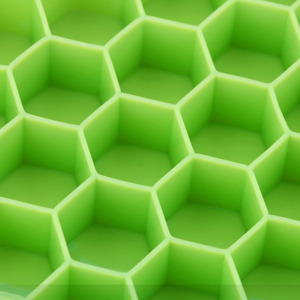 Silicone Ice Cube Tray 37 Grid Ice Cube Mold with Lid Honeycomb Ice Maker Reusable Ice Container for  Coffee Juice (Random Color) - 1 Pc Without Lid