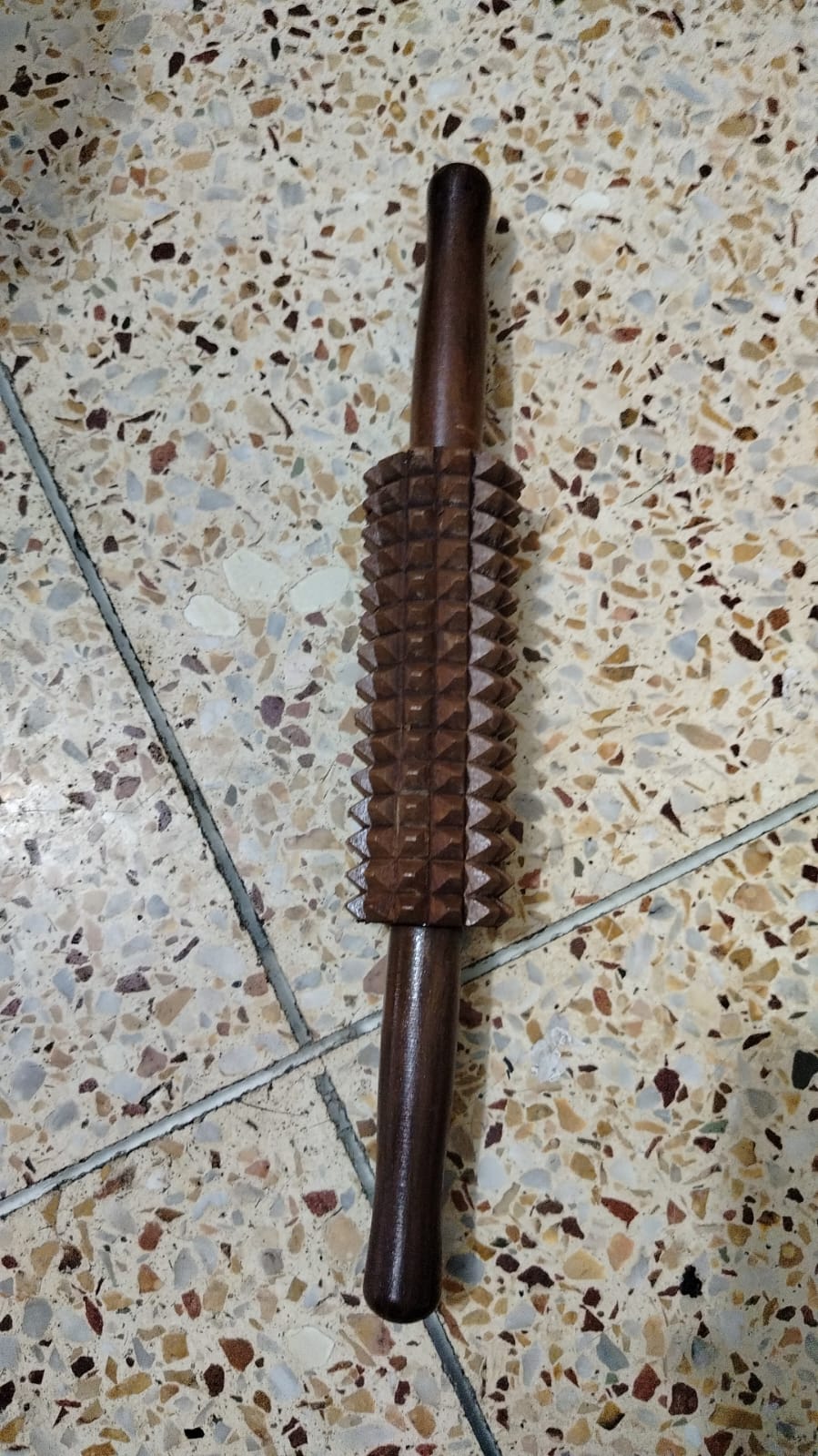Handcrafted Wooden Thighs and Calves Massager �Reflexology & Muscle Roller