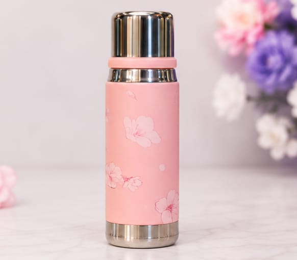 Premium Stainless Steel Water Bottle �Elegant Floral Print Design | Double Wall Insulated | Hot & Cold Flask (Random Color) - 550ml