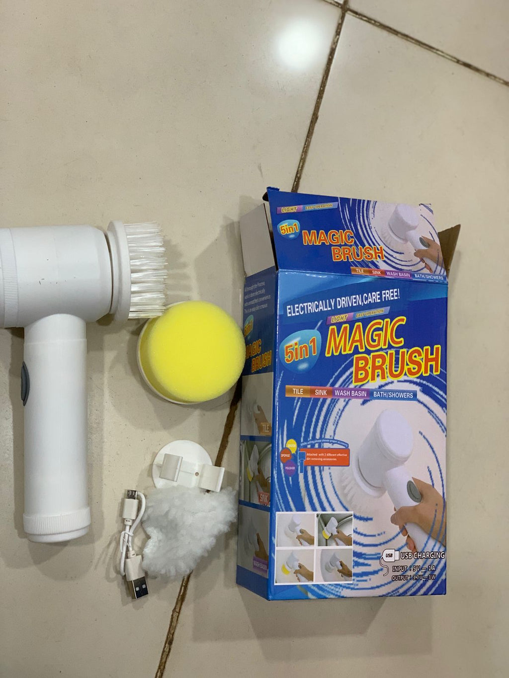 5 in 1 Rechargeable Magic Brush �Handheld Car Cleaning & Waxing Machine with Multiple Brush Heads