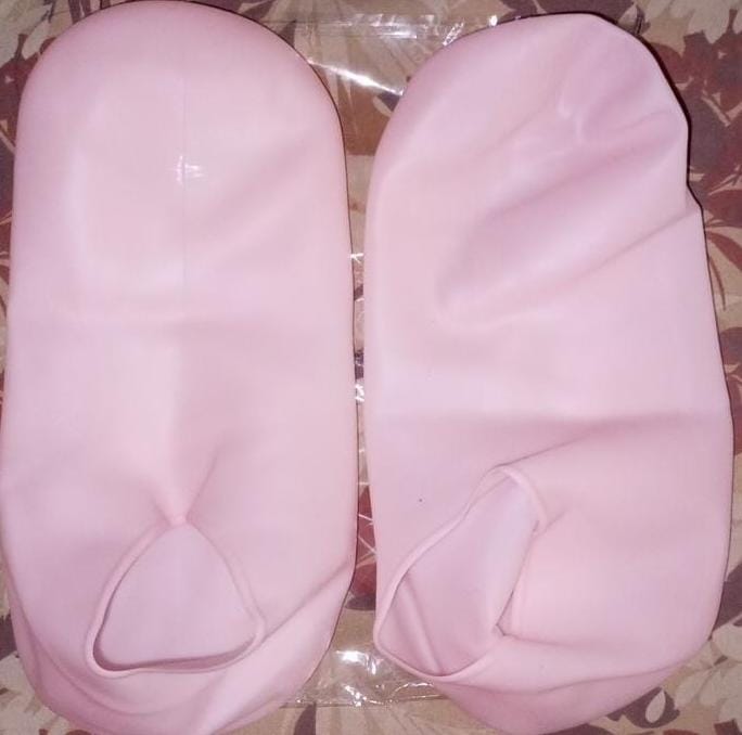 Combo Deal Silicon Gloves And Silicon Socks – photo 4