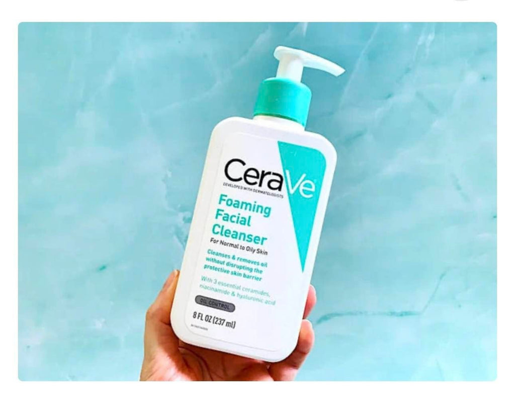 CeraVe Foaming Facial Cleanser for Normal to Oily Skin �Oil Control with Ceramides, Niacinamide & Hyaluronic Acid, 237ml