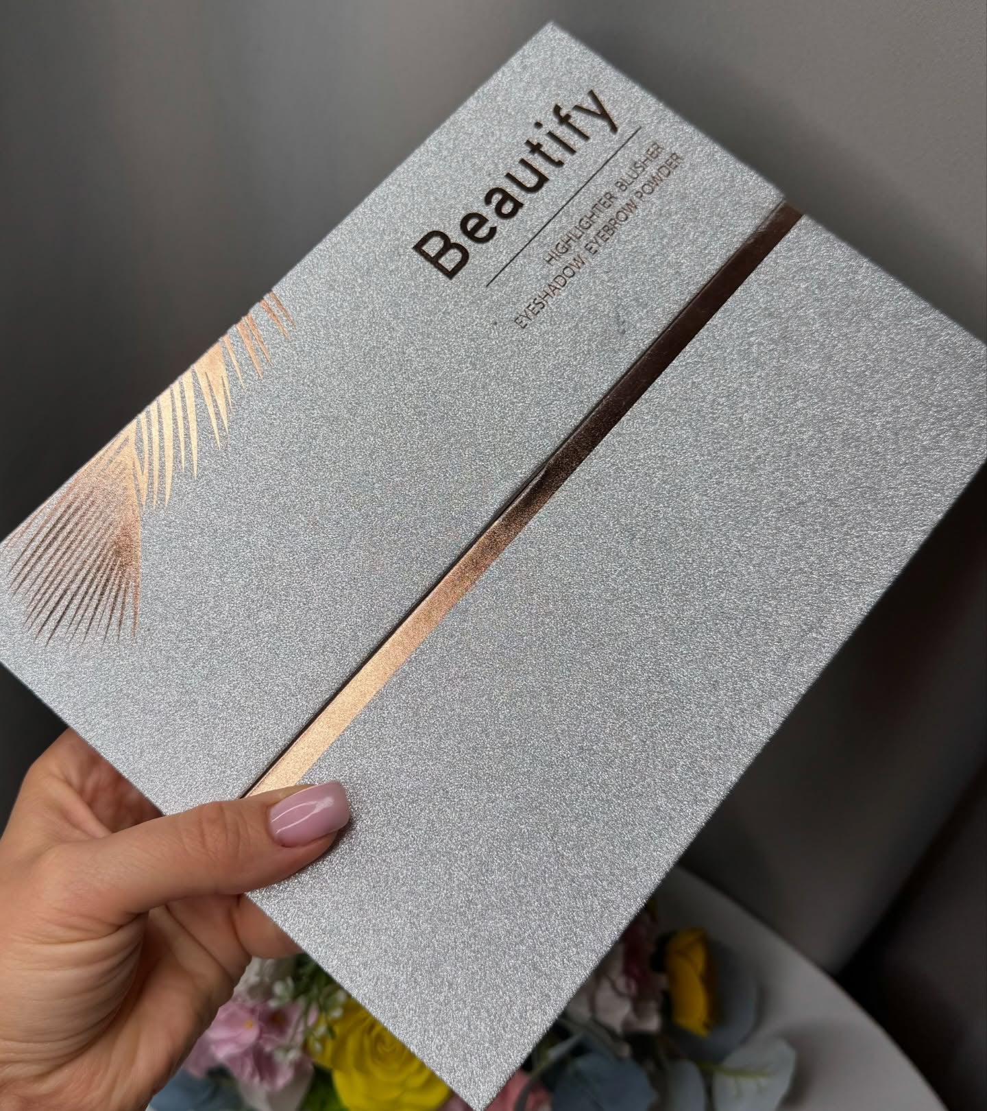 Muicin White Blusher &amp; Eyeshadow Palette 51 shades