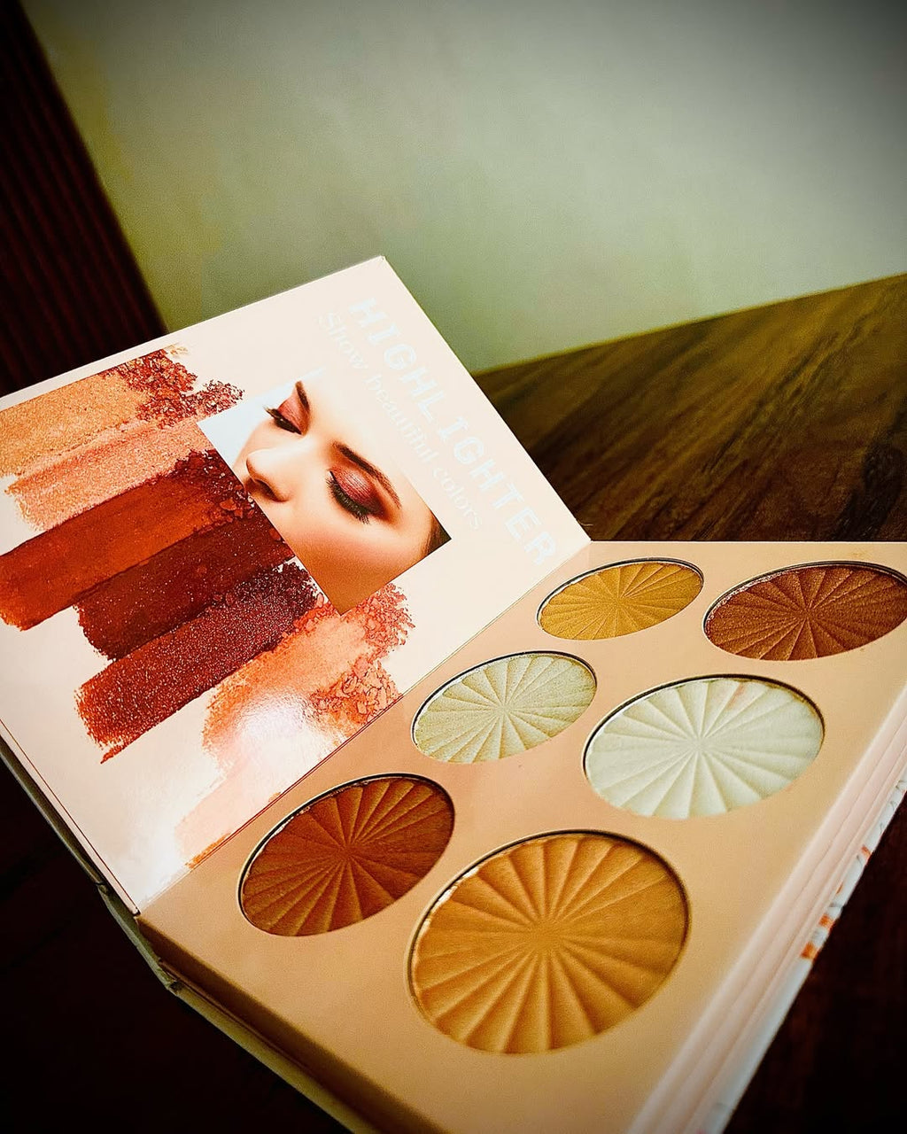 Mocallure 4 in 1 Original Professional Makeup Book Palette �All-in-One Eyeshadow, Eyebrow Powder, Concealer, Blusher &amp; Highlighter Kit