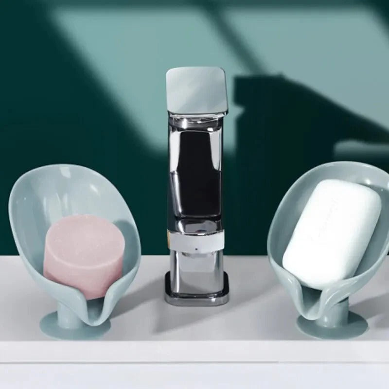 Leaf-Shape Self-Draining Soap Holder �Decorative 45? Slanted Hydraulic Soap Dish with Suction Base (Random Color)