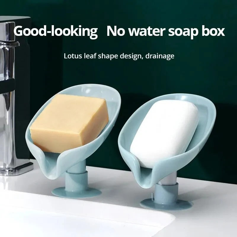 Leaf-Shape Self-Draining Soap Holder �Decorative 45? Slanted Hydraulic Soap Dish with Suction Base (Random Color)
