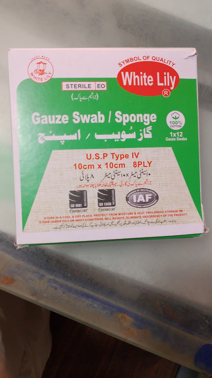 Lily Gauze Swab / Sponge Pad �Pack of 12 Sterile, Soft & Absorbent Medical Pads for Wound Care, Dressing, Cleaning & First-Aid Use