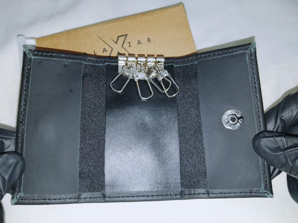 Alaxzar Premium Leather Key Organizer �Sleek & Compact