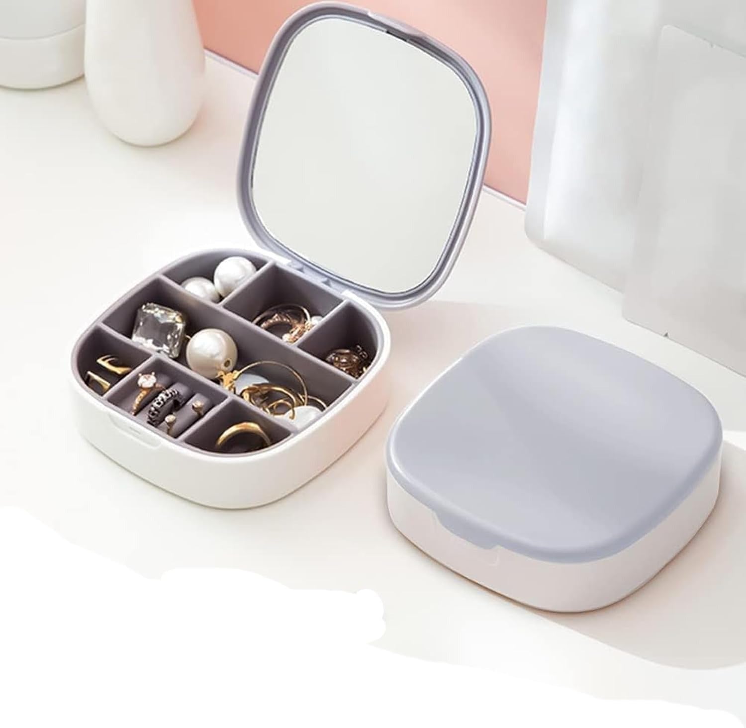 Small Jewellery Box, Jewellery Box, Portable Jewellery Box, Girls' Earrings, Cut Necklace Box, Can Be Placed in the Bag of the Bag at Home (Pink Or Silver Colors) (Random Colors)