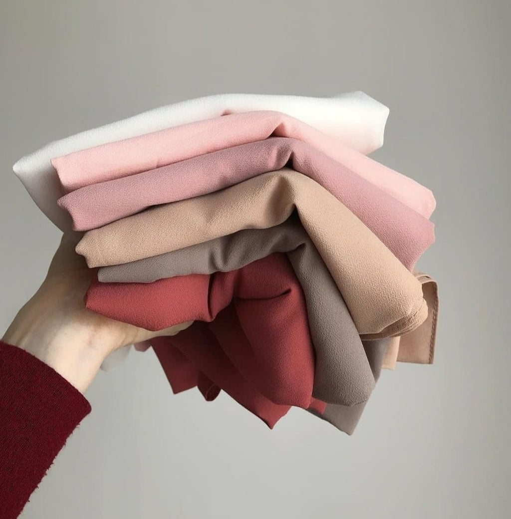Pack of 5 Hijab With 1Pc 4-in-1 Inner Cap �Gift Set (Mix Colors Without Box)
