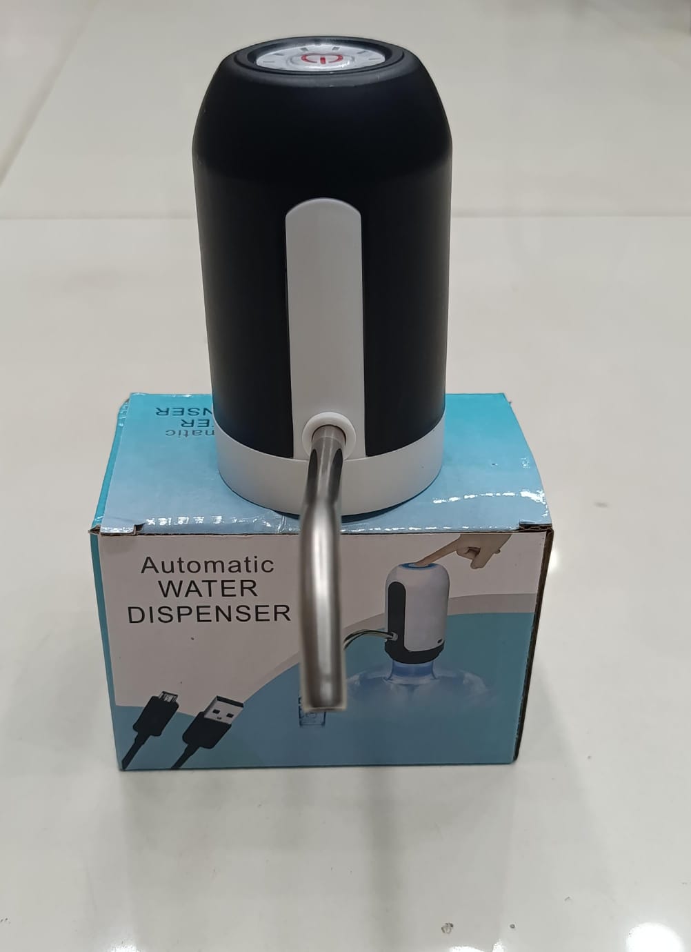 USB Rechargeable Automatic Water Bottle Pump �Electric Drinking Water Dispenser with One-Touch Switch for Gallon Bottles