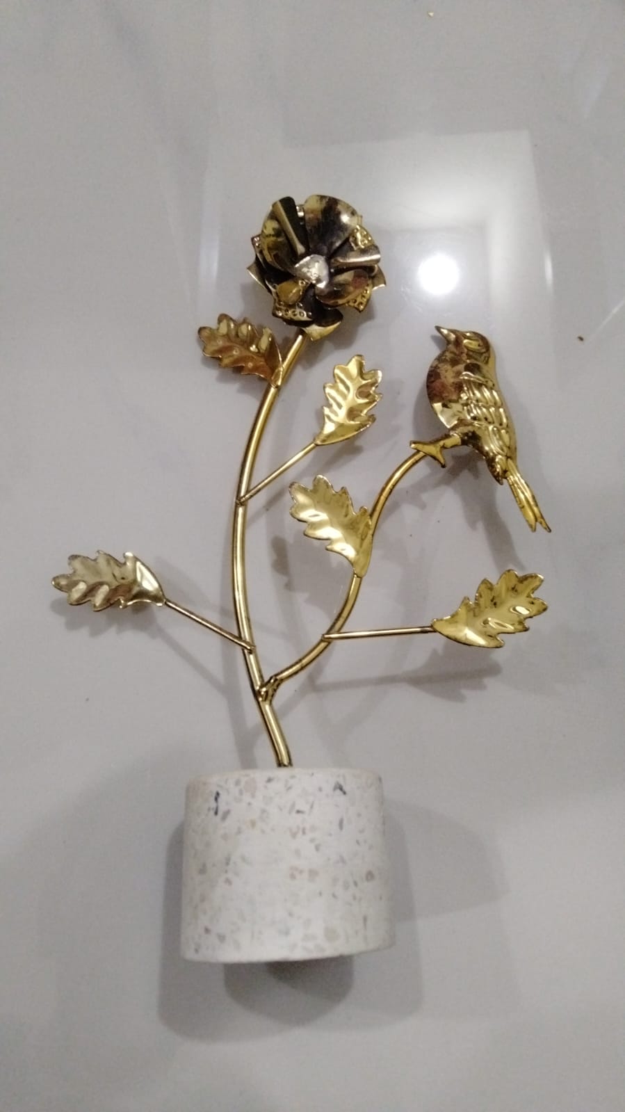 Decorative Showpiece KD-8213 �Elegant Home & Office Decoration Piece (Size 13.5x4.6x19.8cm)