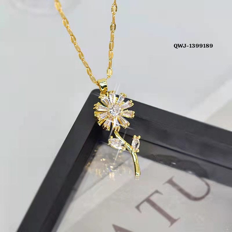 Flower Rotation Pendant Necklace �Golden | Premium China Quality | QWJ-189