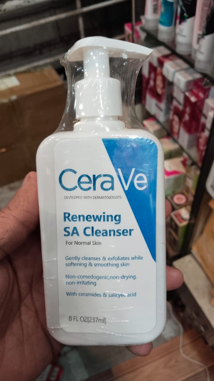 CeraVe Renewing SA Cleanser with Salicylic Acid �Exfoliating Face & Body Wash for Rough, Bumpy Skin (237ml)
