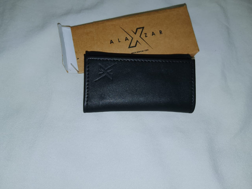Alaxzar Premium Leather Key Organizer �Sleek & Compact