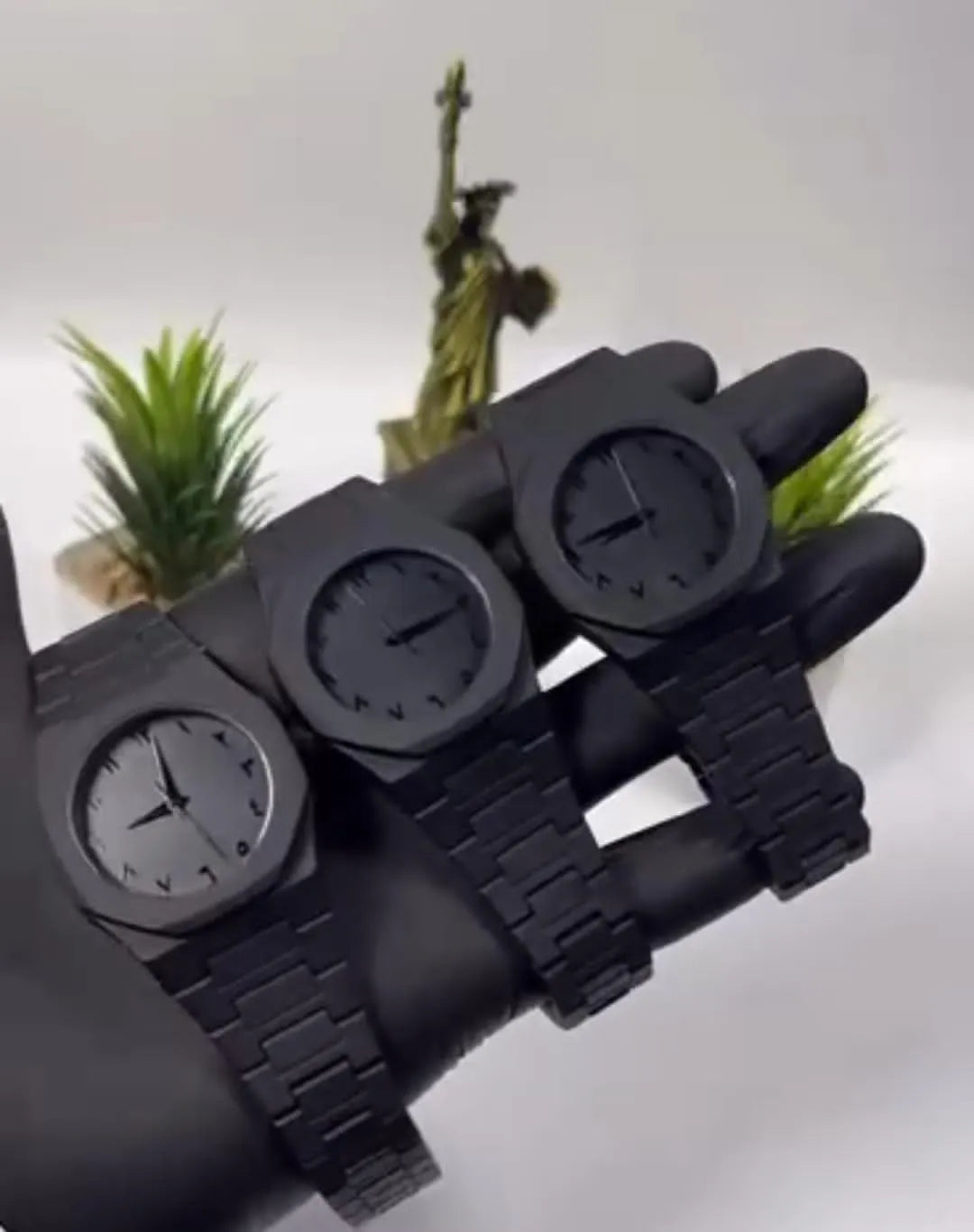 Full BLACK AURA Quartz Watch