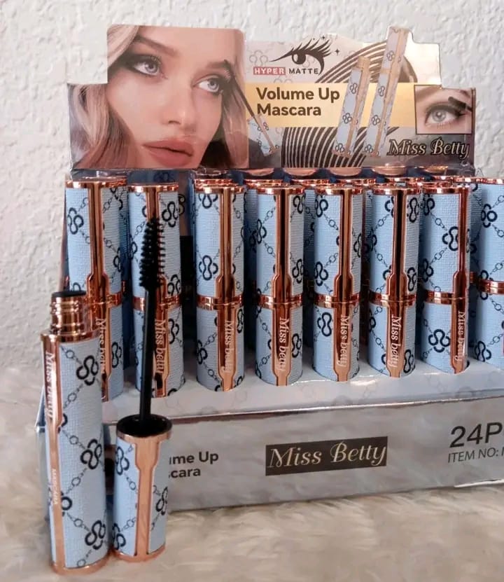 Fancy Style Black Liquid Mascara �Long Lasting Volume & Length Boost (1 Pc)