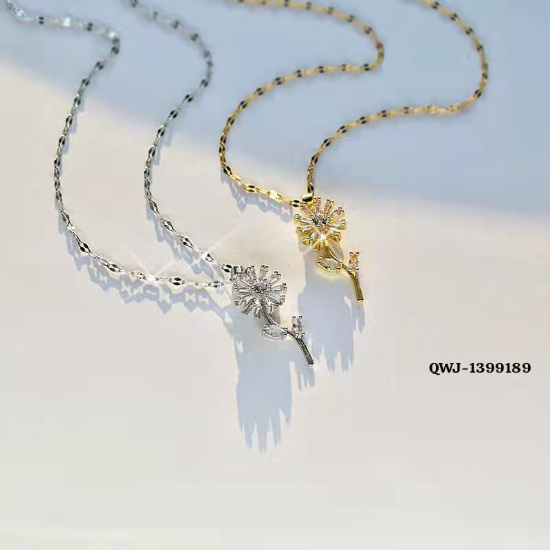 Flower Rotation Pendant Necklace �Golden | Premium China Quality | QWJ-189