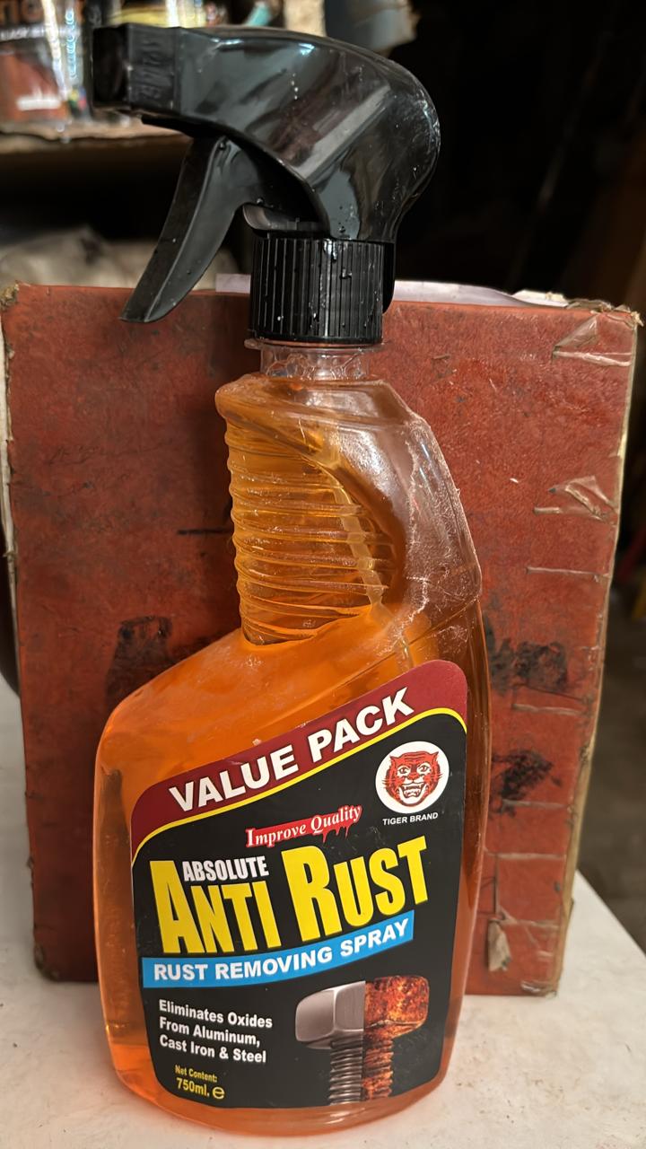 Anti Rust Remover Spray 750ml Bottle �Heavy Duty Rust Cleaning Solution for Metal Surfaces