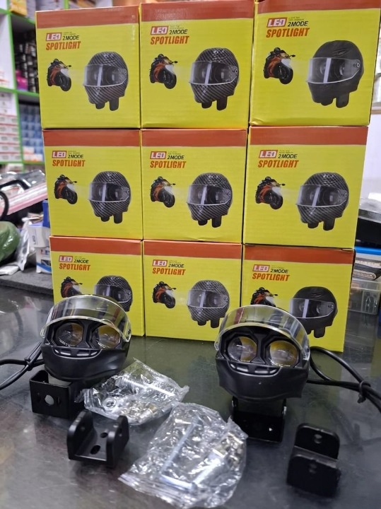 Universal Motorcycle LED Helmet-Style Spotlight �Dual Lens 2-Mode (White & Yellow) Fog Light Signal Lamp
