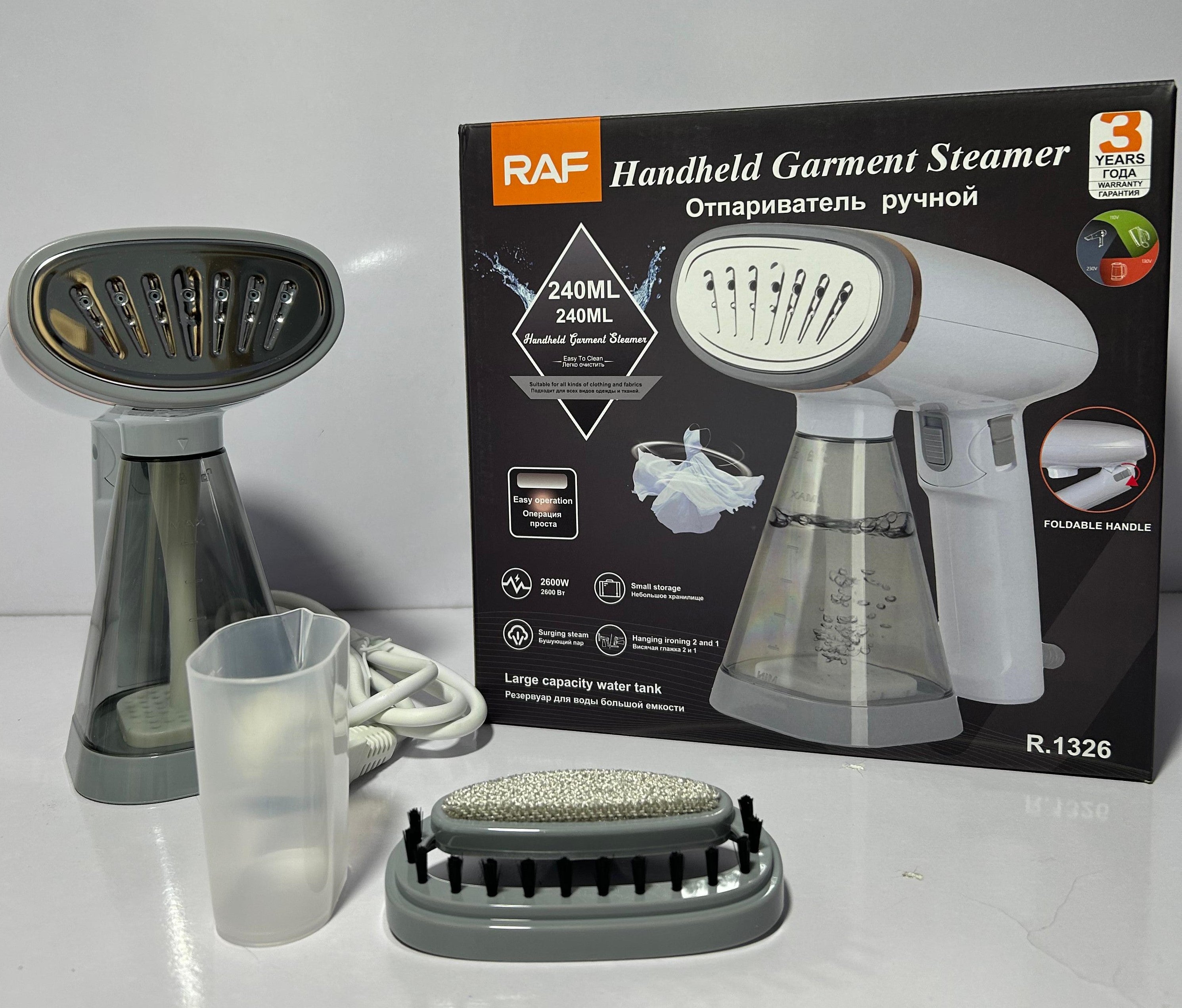 RAF Handheld Garment Steamer Iron 240ML Foldable Portable Steam Iron for Clothes R.1326