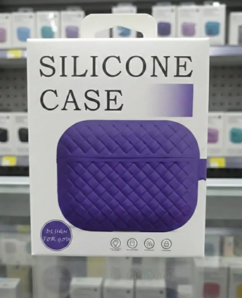 Shockproof Silicone AirPods Case - Textured Protective Skin with Keychain (Random colors)
