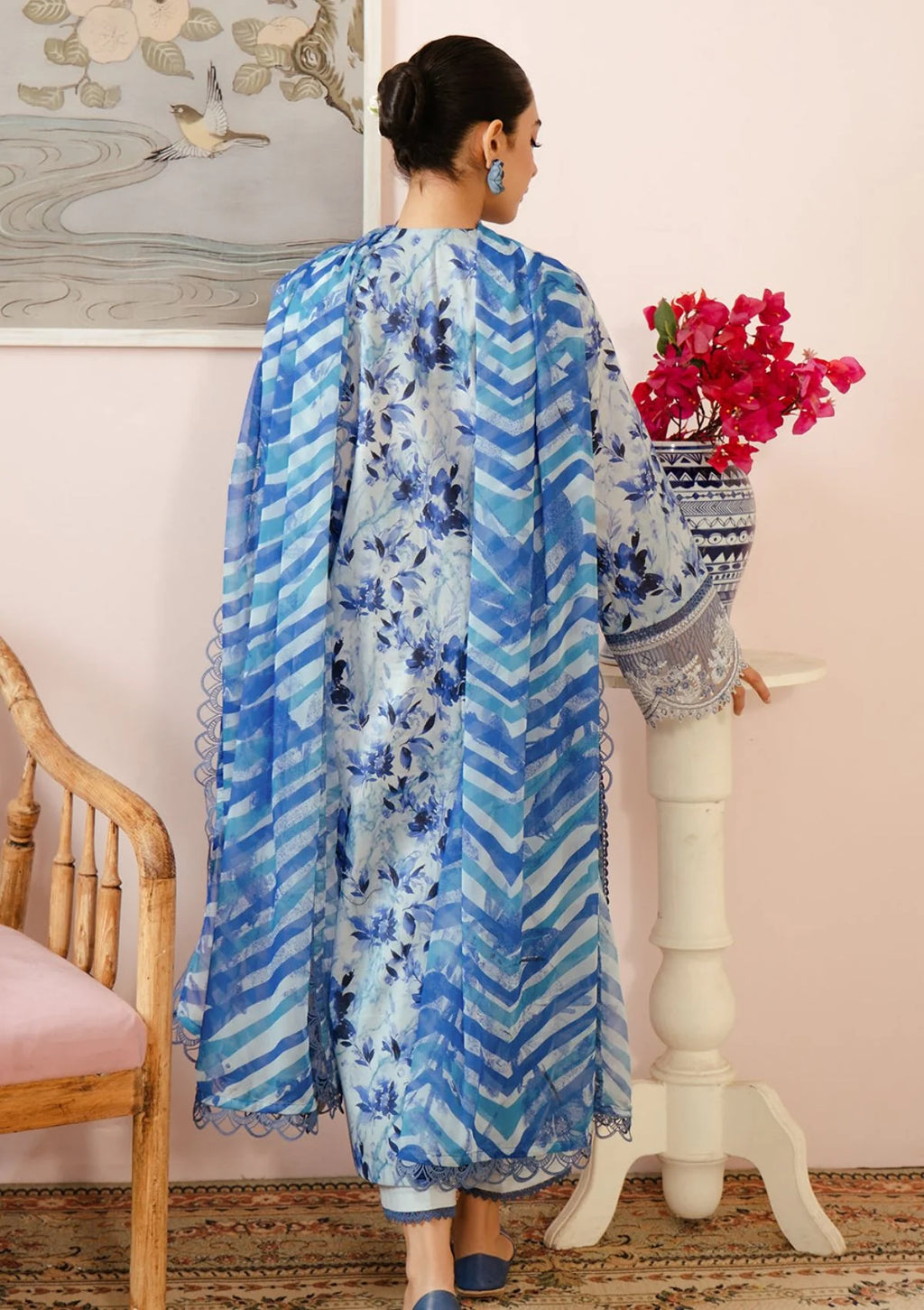 Malina Embroidered Luxury Lawn Unstitched 3Pc Suit �Ice Blue Floral Digital Print with Chiffon Dupatta
