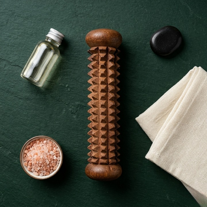 Handcrafted Wooden Palm Massager �Reflexology & Acupressure Hand Roller