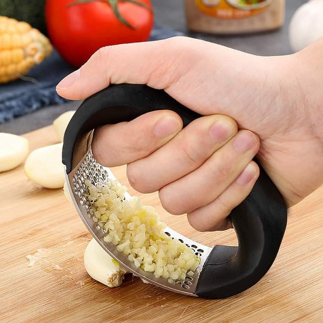 Manual Garlic Press Rocker with Handle �Stainless Steel Garlic Crusher, Squeezer, Slicer & Mincer | Easy Handheld Chopper Kitchen Gadget Tool