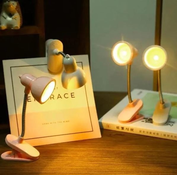 Mini Book Light with Clip �Portable LED Reading Lamp, Travel Bedroom Night Light, Eye Protection (Random Color)